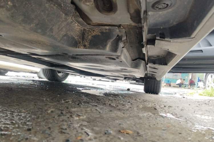Used Toyota Avalon 2022 2.0L Ambition Edition Right Side Sill