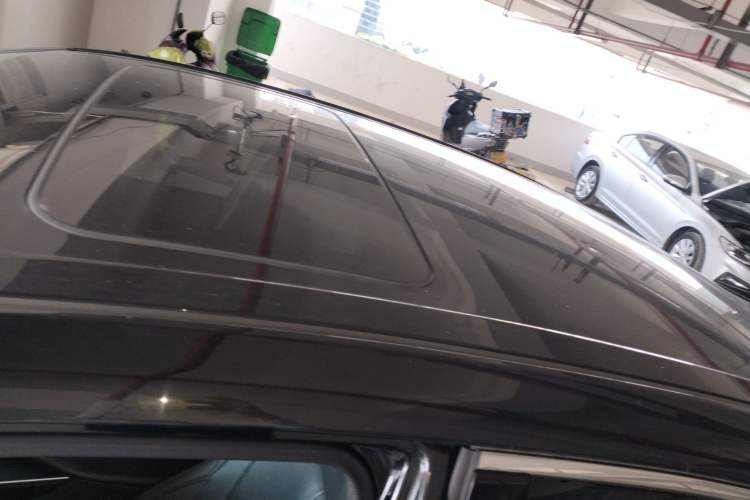 Used Toyota Avalon 2022 2.0L XLE Premium Edition Roof