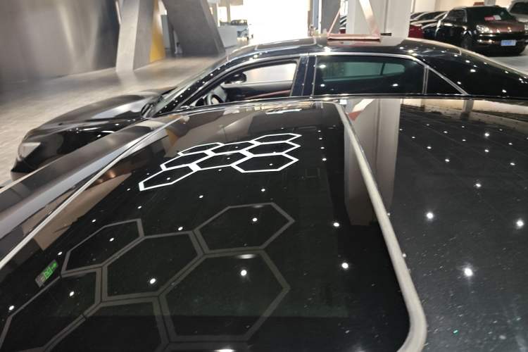 Used Toyota Avalon 2022 2.5L Luxury Edition Roof