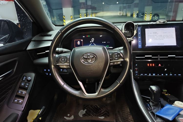 Used Toyota Avalon 2022 Dual-Engine 2.5L XLE Premium Edition Steering Wheel