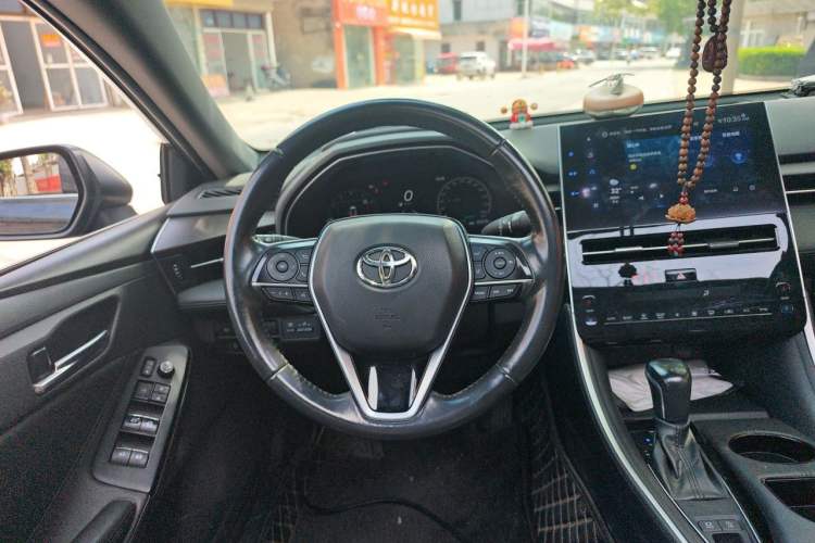Used Toyota Avalon 2022 2.0L XLE Premium Edition Steering Wheel