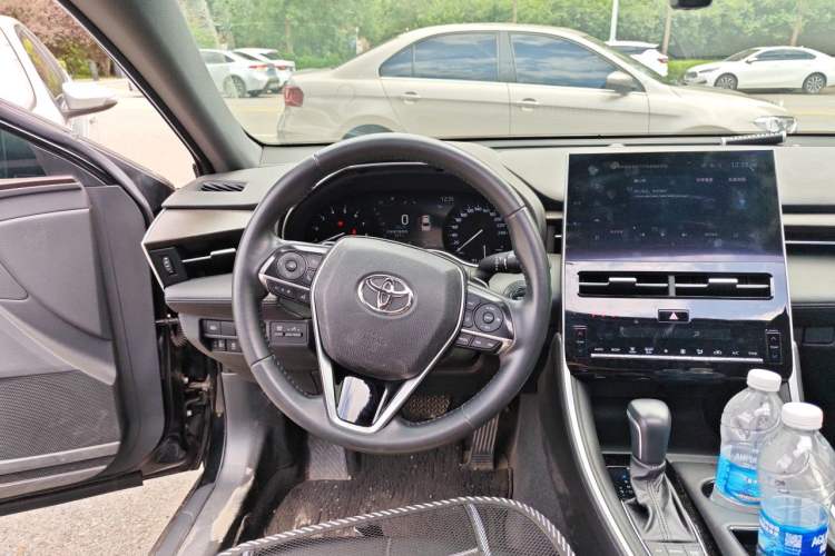 Used Toyota Avalon 2022 2.5L Luxury Edition Steering Wheel