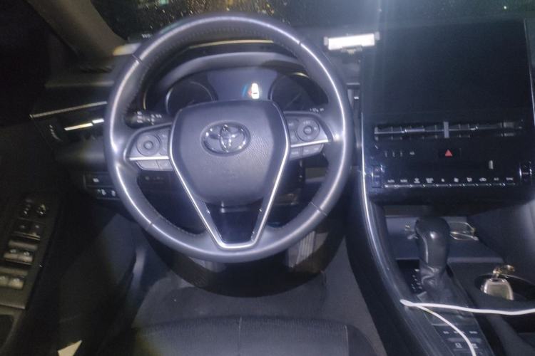 Used Toyota Avalon 2022 Dual-Engine 2.5L Luxury Edition Steering Wheel