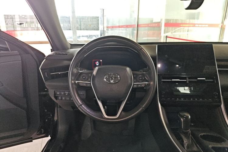 Used Toyota Avalon 2022 2.0L XLE Premium Edition Steering Wheel