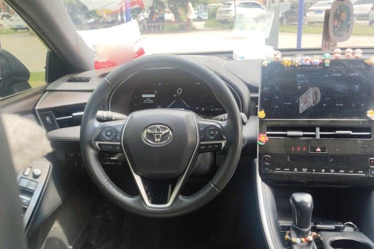 Used Toyota Avalon 2022 2.0L XLE Premium Edition Steering Wheel