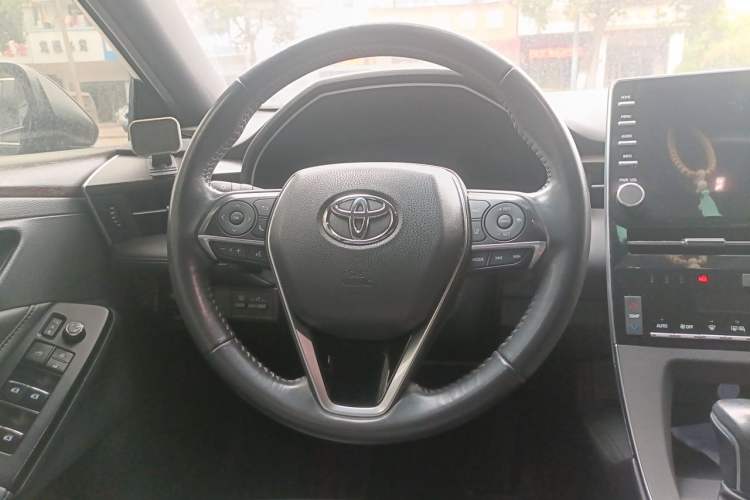 Used Toyota Avalon 2022 2.5L Luxury Edition Steering Wheel