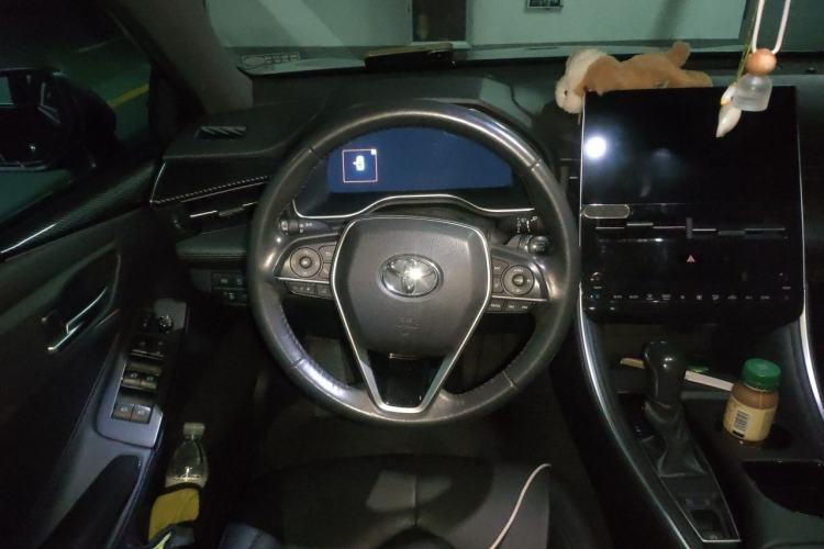 Used Toyota Avalon 2022 2.0L XLE Premium Edition Steering Wheel