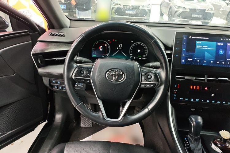 Used Toyota Avalon 2022 Dual-Engine 2.5L XLE Premium Edition Steering Wheel