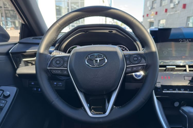 Used Toyota Avalon 2022 Dual-Engine 2.5L Luxury Edition Steering Wheel