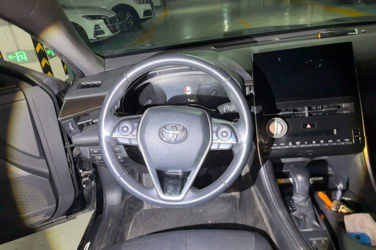 Used Toyota Avalon 2022 2.0L Luxury Edition Steering Wheel