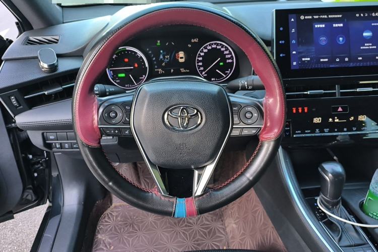 Used Toyota Avalon 2022 Dual-Engine 2.5L Luxury Edition Steering Wheel