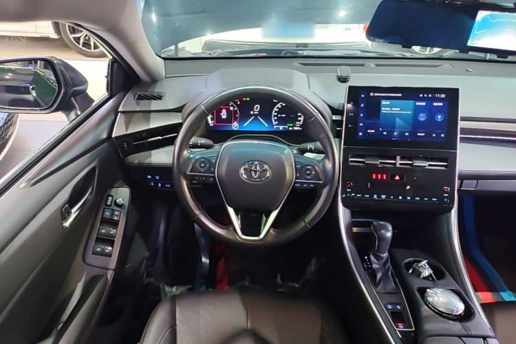 Used Toyota Avalon 2022 2.0L XLE Premium Edition Steering Wheel