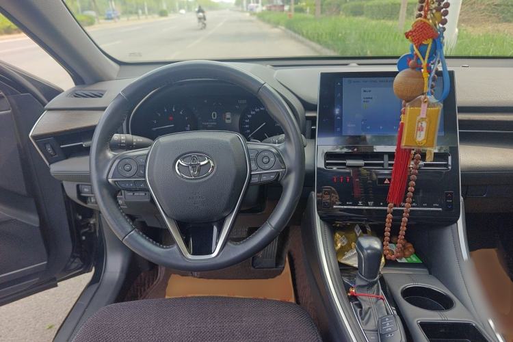Used Toyota Avalon 2022 2.5L Luxury Edition Steering Wheel