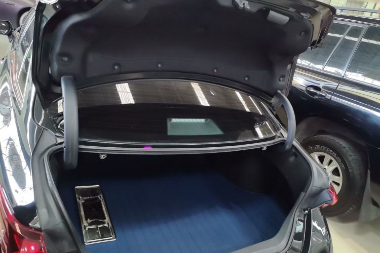 Used Toyota Avalon 2022 Dual-Engine 2.5L Luxury Edition Trunk