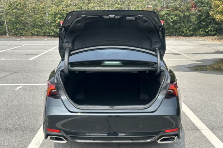 Used Toyota Avalon 2022 2.0L Luxury Edition Trunk