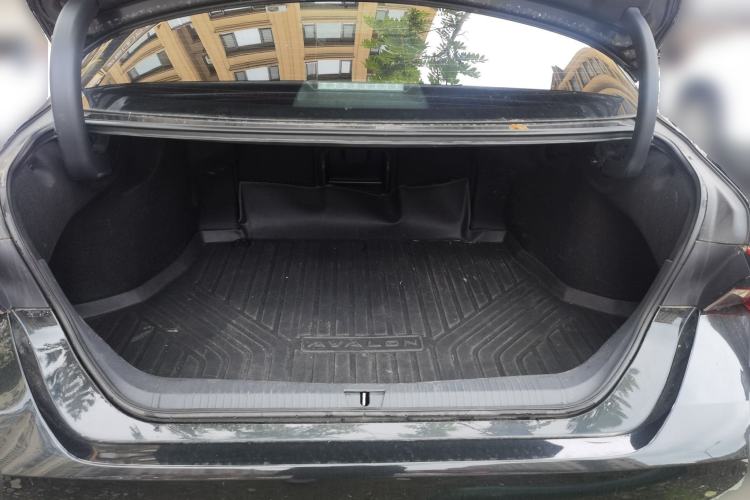 Used Toyota Avalon 2022 2.0L Ambition Edition Trunk