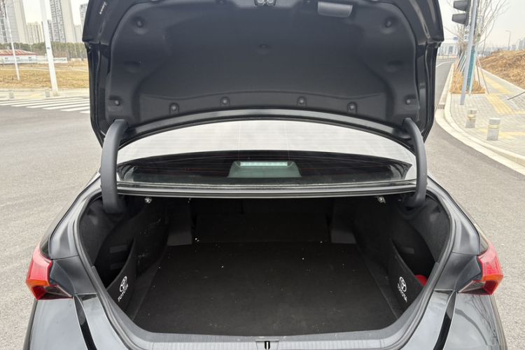 Used Toyota Avalon 2022 2.0L Luxury Edition Trunk