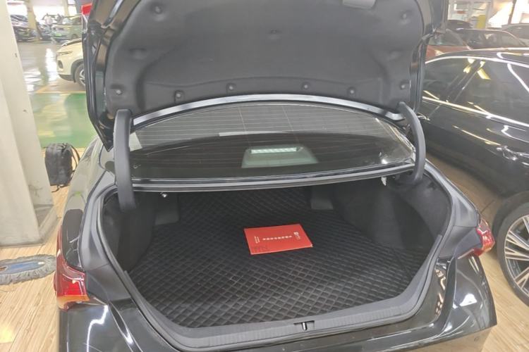 Used Toyota Avalon 2022 2.0L Luxury Edition Trunk
