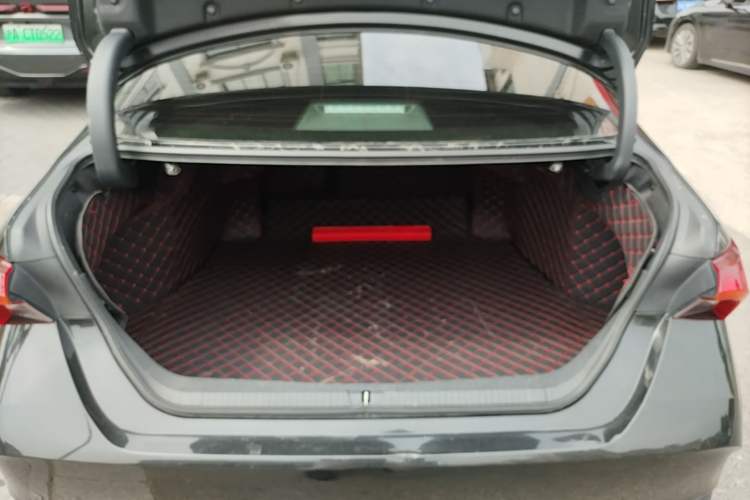 Used Toyota Avalon 2022 2.0L XLE Premium Edition Trunk
