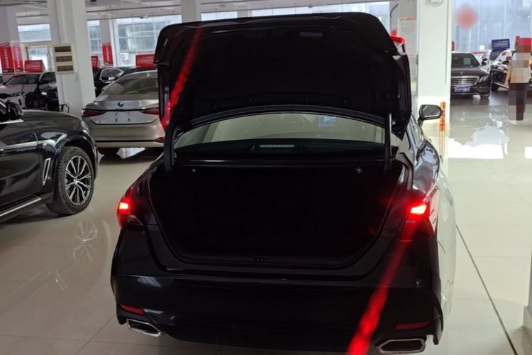 Used Toyota Avalon 2022 2.0L Luxury Edition Trunk