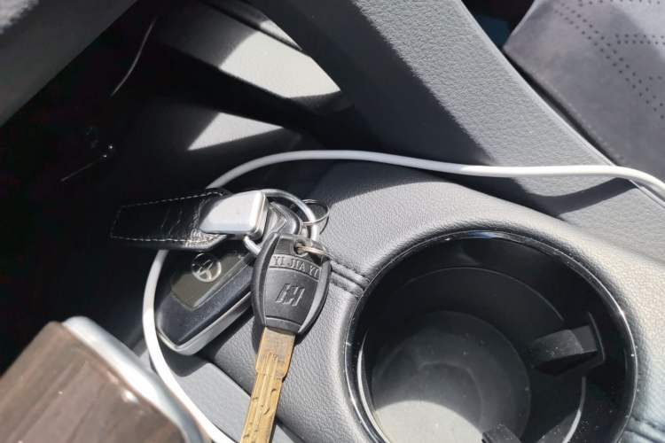 Used Toyota Avalon 2022 2.0L Ambition Edition Vehicle Key