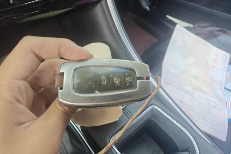 Used Toyota Avalon 2022 2.5L Touring Premium Edition Vehicle Key