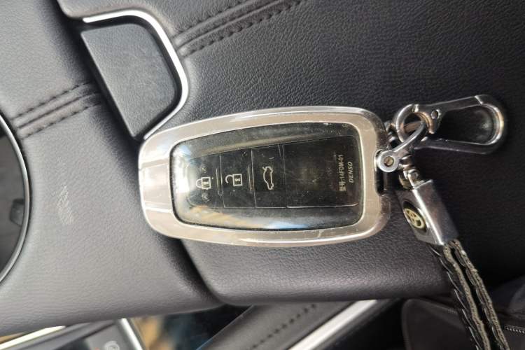 Used Toyota Avalon 2022 2.0L Ambition Edition Vehicle Key
