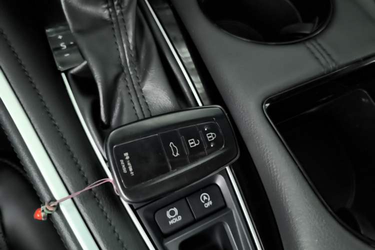 Used Toyota Avalon 2022 2.5L Luxury Edition Vehicle Key