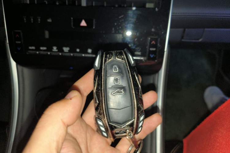 Used Toyota Avalon 2022 2.5L Luxury Edition Vehicle Key