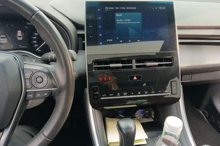 Used Toyota Avalon 2022 2.0L Luxury Edition Audio And AC Panel
