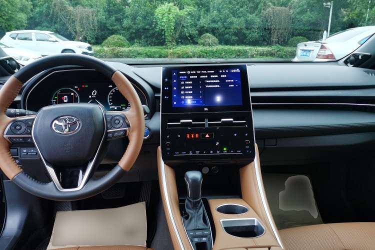 Used Toyota Avalon 2022 Dual-Engine 2.5L Limited Flagship Edition Center Console