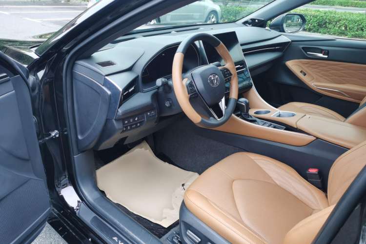 Used Toyota Avalon 2022 Dual-Engine 2.5L Limited Flagship Edition Driver Seat