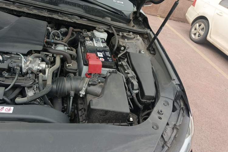 Used Toyota Avalon 2022 2.0L Luxury Edition Engine Bay Left