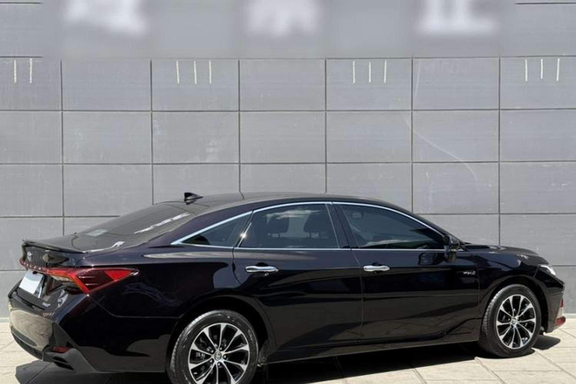 Used Toyota Avalon 2022 Dual-Engine 2.5L Luxury Edition Exterior 3