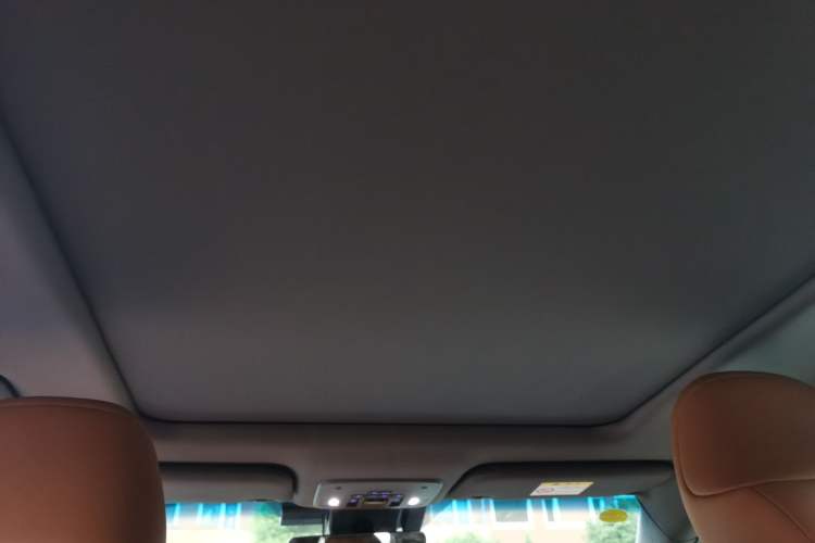 Used Toyota Avalon 2022 Dual-Engine 2.5L Limited Flagship Edition Headliner