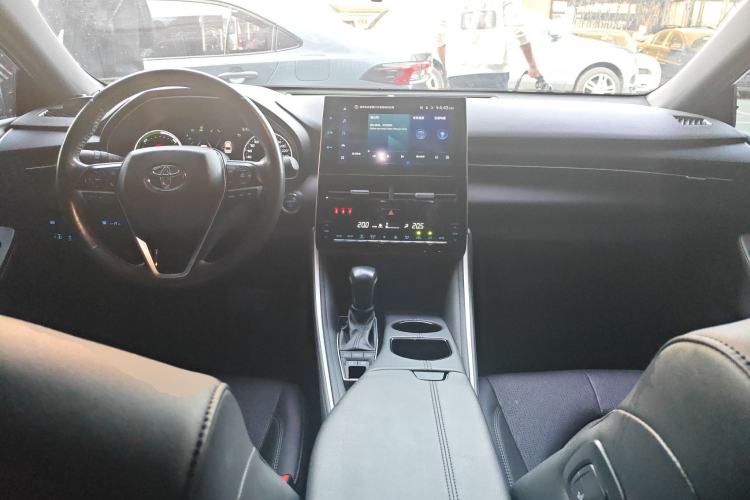 Used Toyota Avalon 2022 Dual-Engine 2.5L Luxury Edition Interior 2