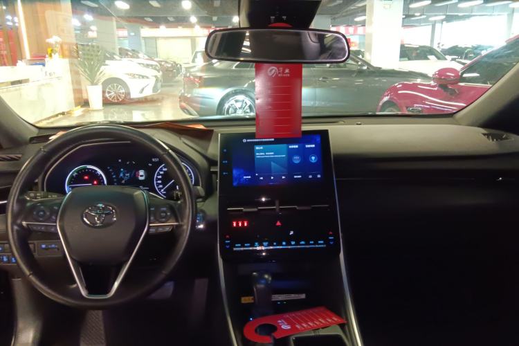 Used Toyota Avalon 2022 Dual-Engine 2.5L Luxury Edition Interior 2
