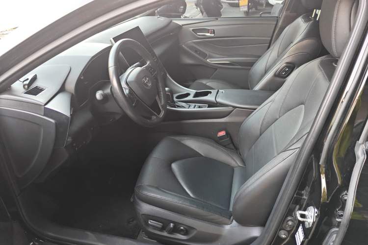 Used Toyota Avalon 2022 Dual-Engine 2.5L Luxury Edition Left Front Seat