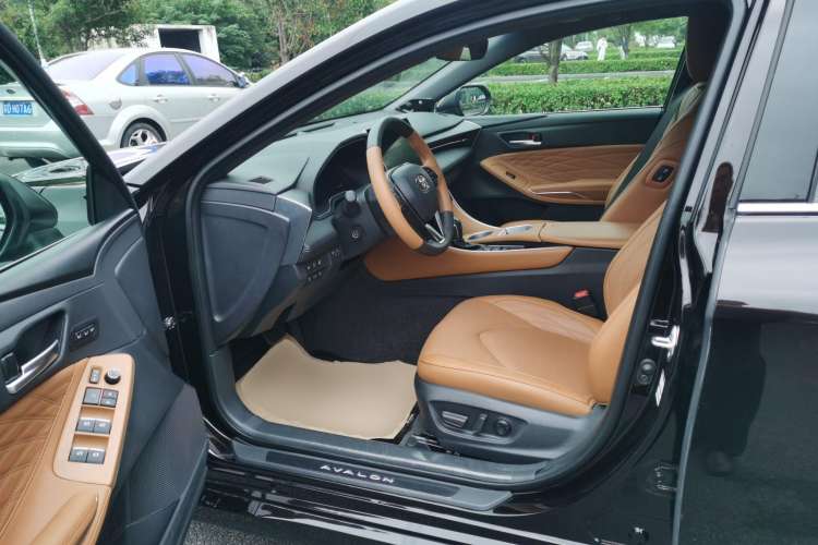 Used Toyota Avalon 2022 Dual-Engine 2.5L Limited Flagship Edition Left Front Seat