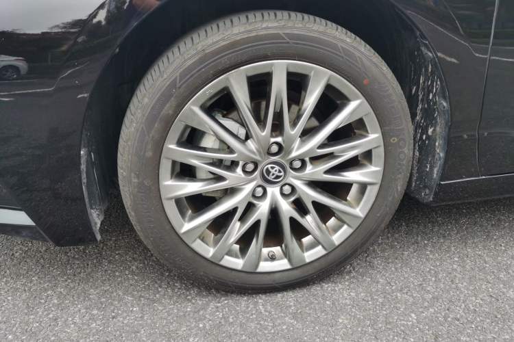 Used Toyota Avalon 2022 Dual-Engine 2.5L Limited Flagship Edition Left Front Wheel Hub