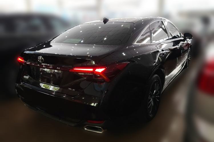 Used Toyota Avalon 2022 2.0L XLE Premium Edition Rear Right 45 Deg