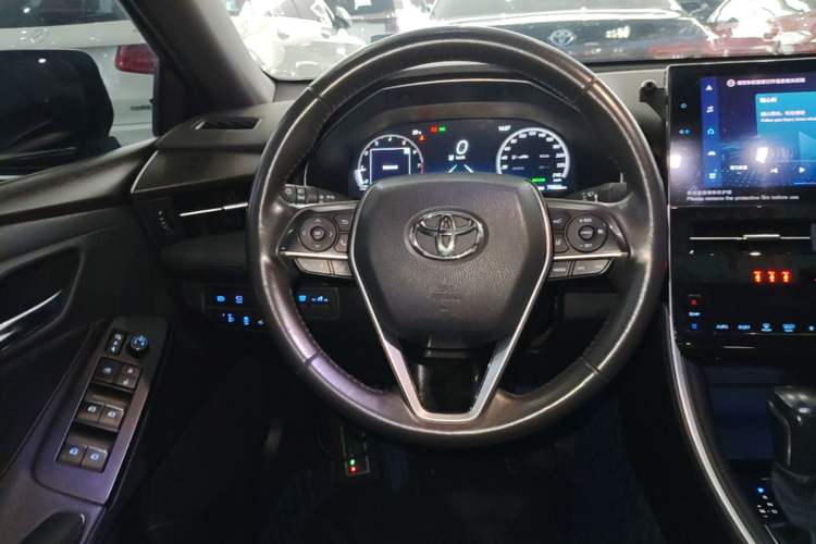 Used Toyota Avalon 2022 2.0L XLE Premium Edition Steering Wheel