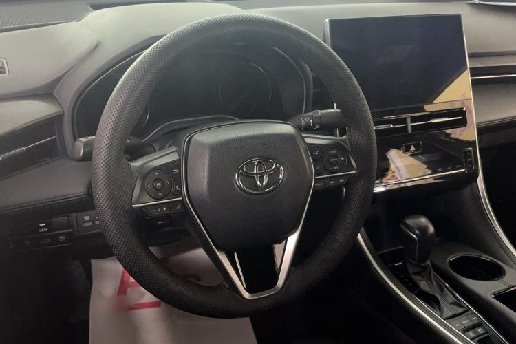 Used Toyota Avalon 2022 Dual-Engine 2.5L Luxury Edition Steering Wheel