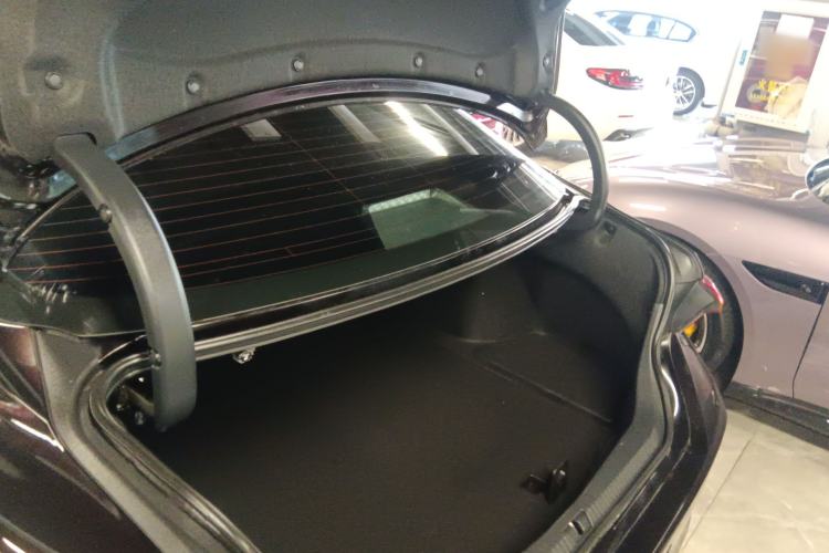 Used Toyota Avalon 2022 Dual-Engine 2.5L Luxury Edition Trunk