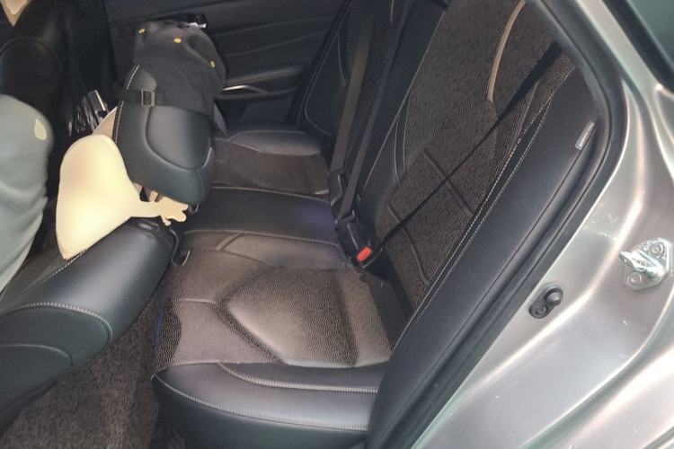 Used Toyota Avalon 2022 2.5L Luxury Edition Left Rear Seat