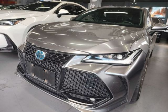 Used Toyota Avalon 2022 Dual-Engine 2.5L XLE Premium Edition