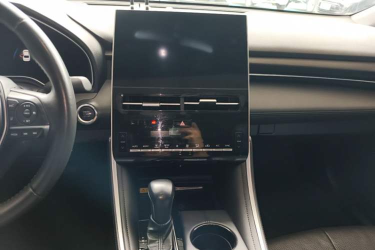 Used Toyota Avalon 2022 2.0L Luxury Edition Audio And AC Panel
