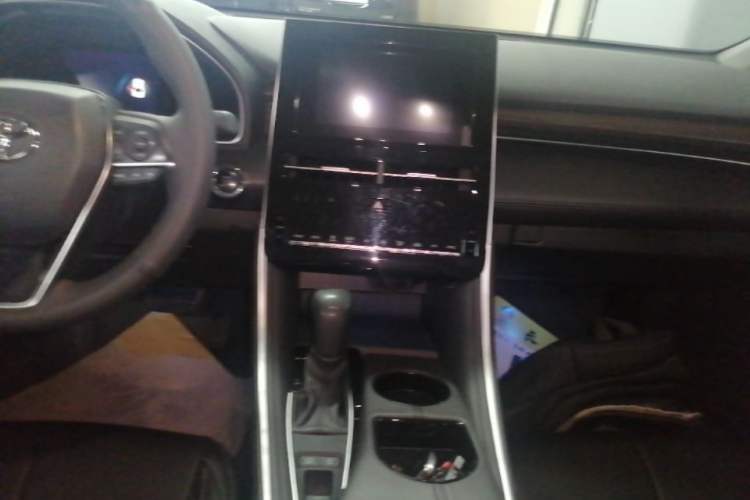 Used Toyota Avalon 2022 2.0L Ambition Edition Audio And AC Panel