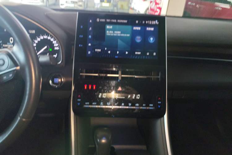 Used Toyota Avalon 2022 2.0L Luxury Edition Audio And AC Panel
