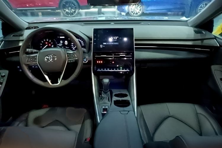 Used Toyota Avalon 2022 2.0L Luxury Edition Center Console